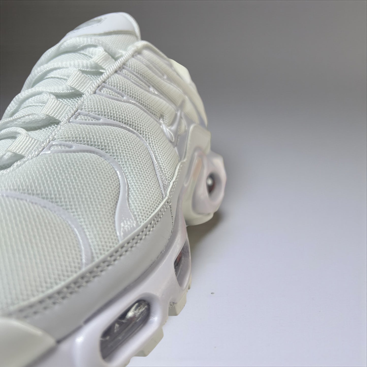 NIKE AIR MAX PLUS BLANCO