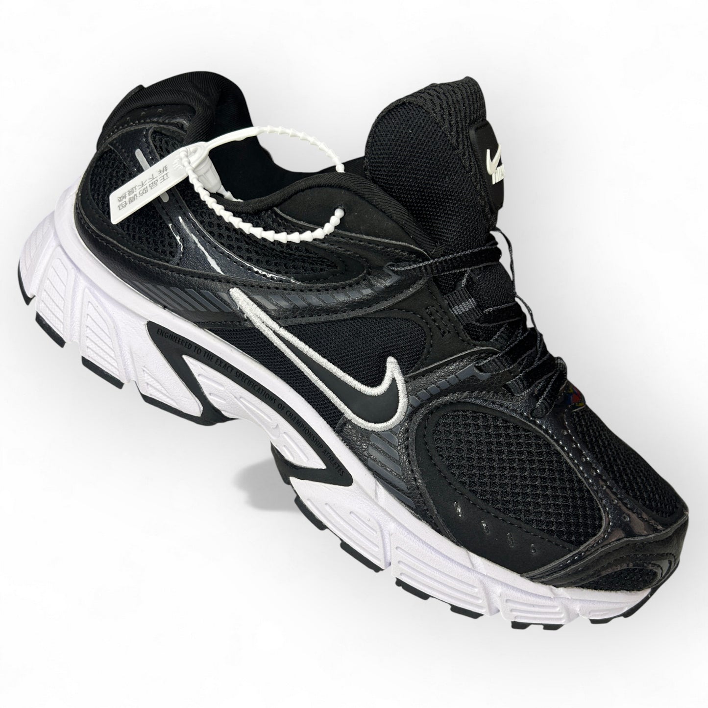 NIKE VOMERO 5