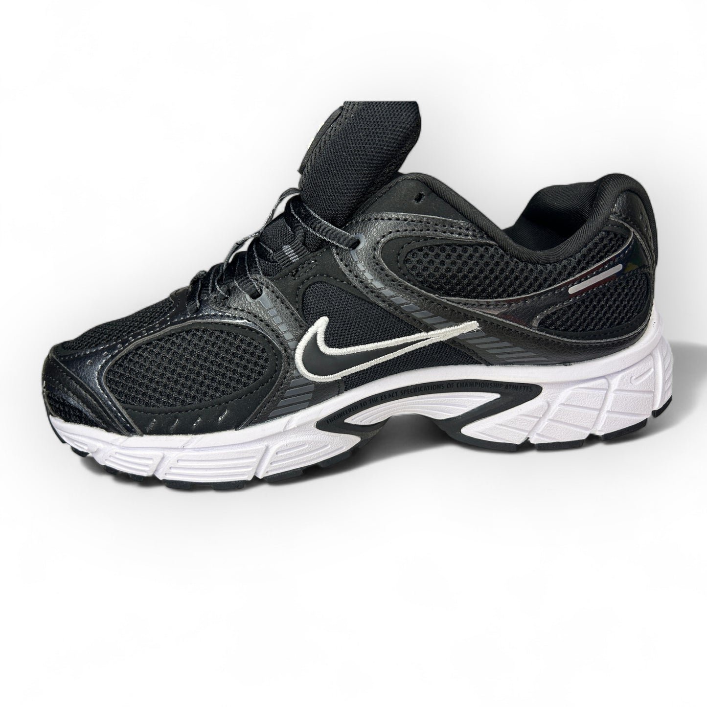 NIKE VOMERO 5