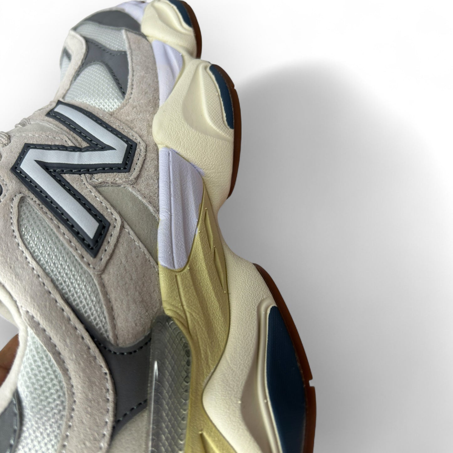 NEW BALNACE 9060 GRAY