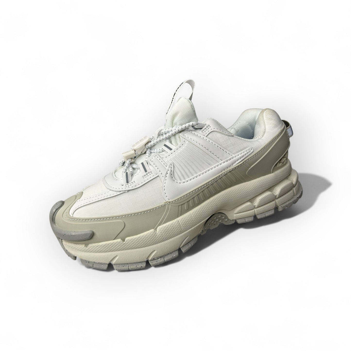NIKE ZOOM VOMERO BLANCA-BEIGE