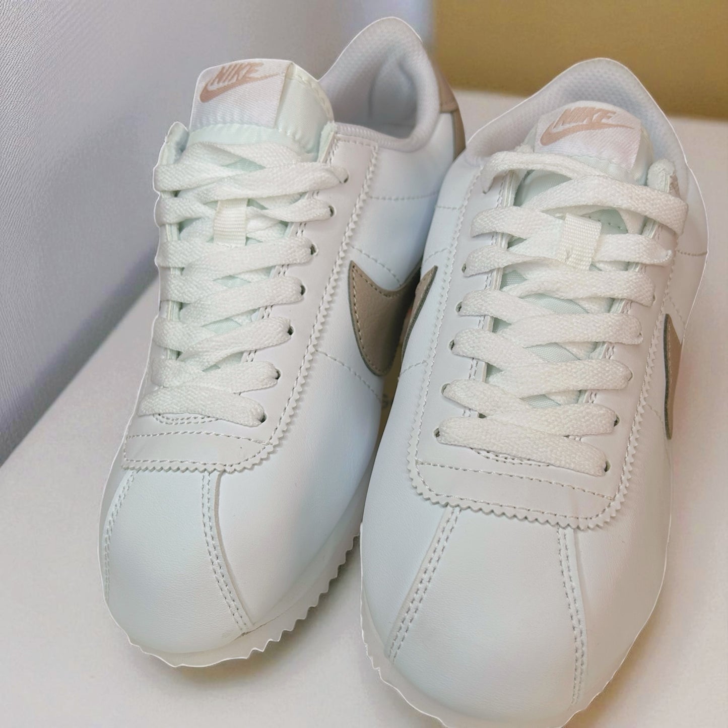 NIKE CORTES