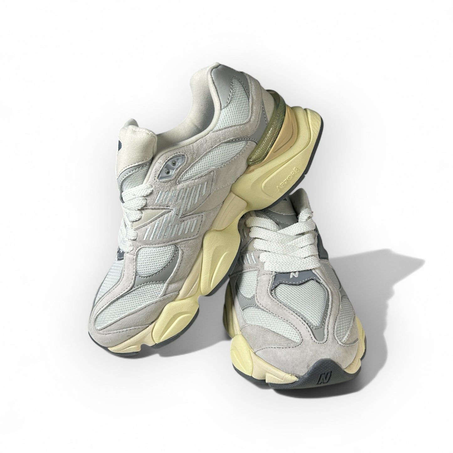 NEW BALANCE 9060