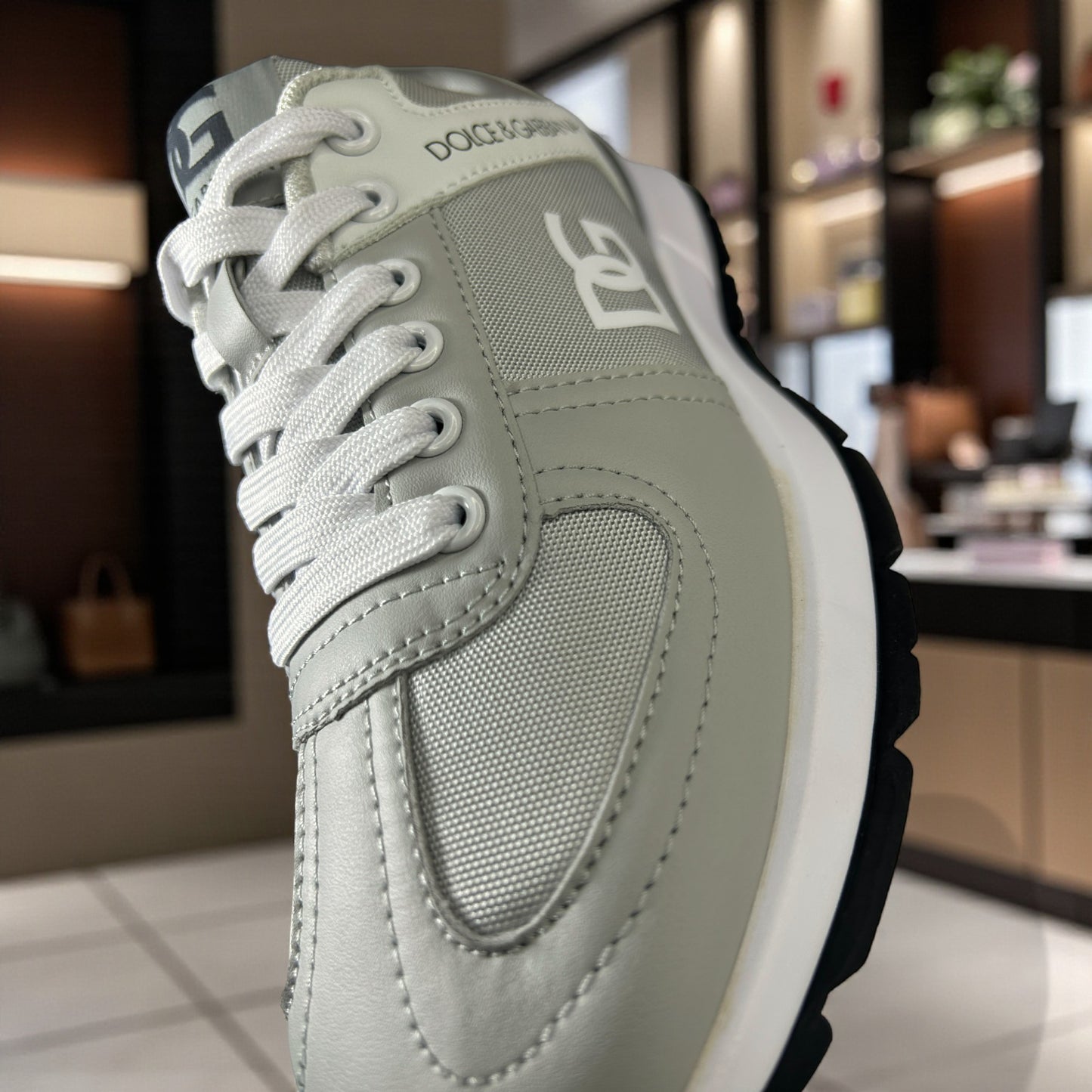 DOLCE GABBANA GRIS