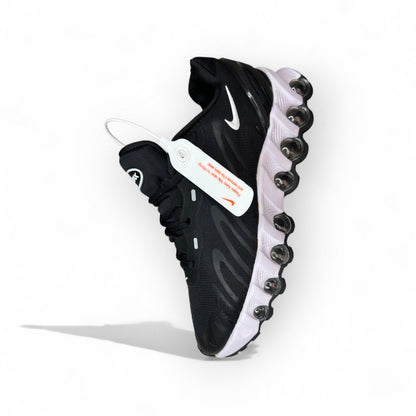 NIKE AIR MAX DN8