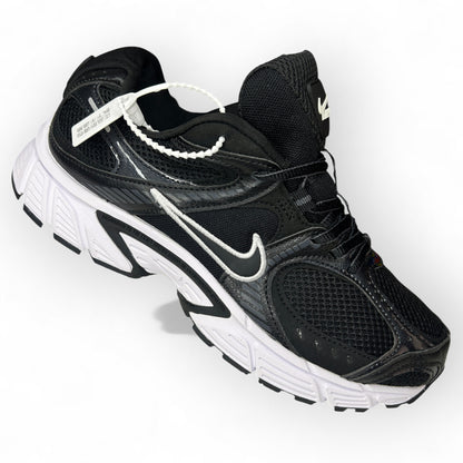 NIKE VOMERO 5