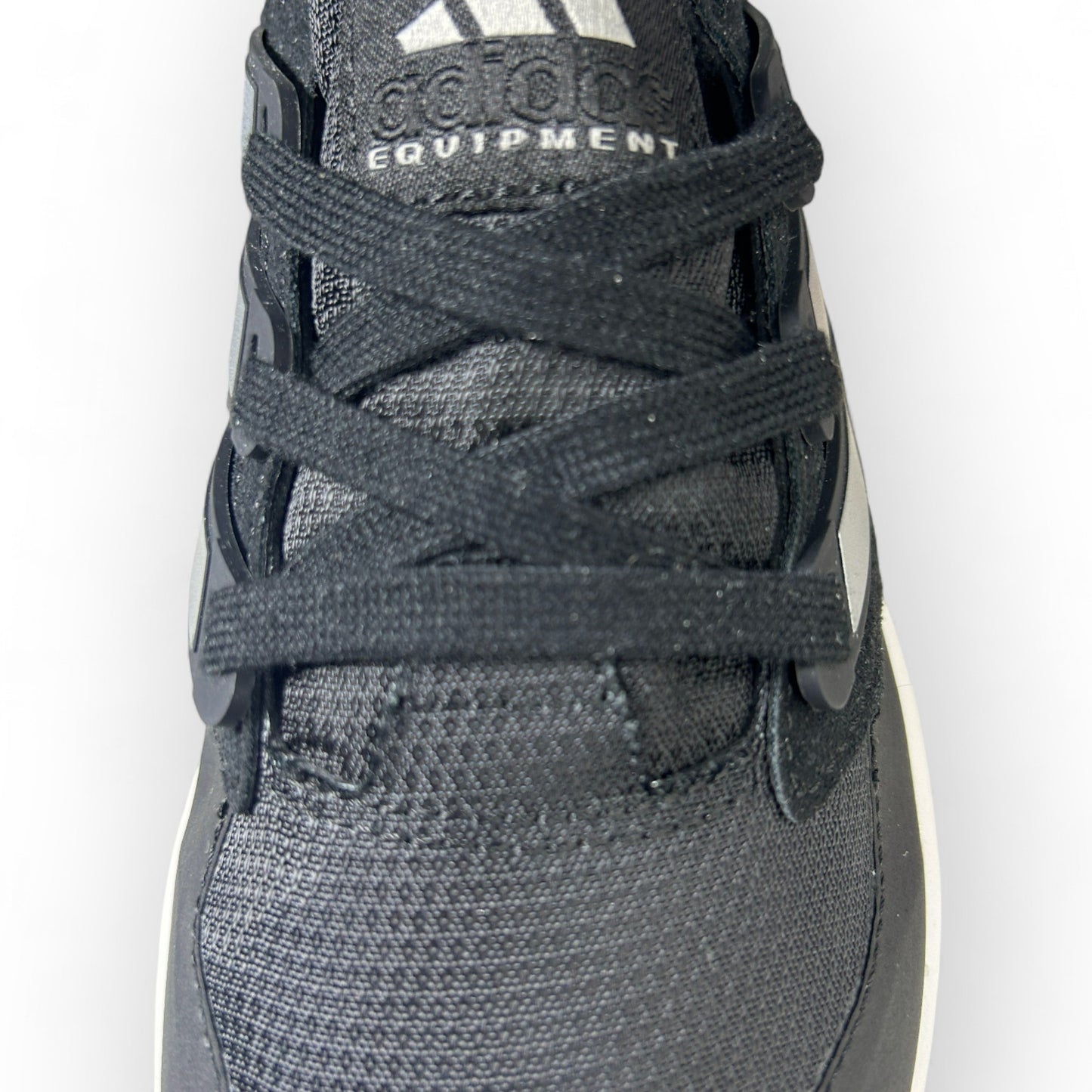 ADIDAS ULTRABOOST5