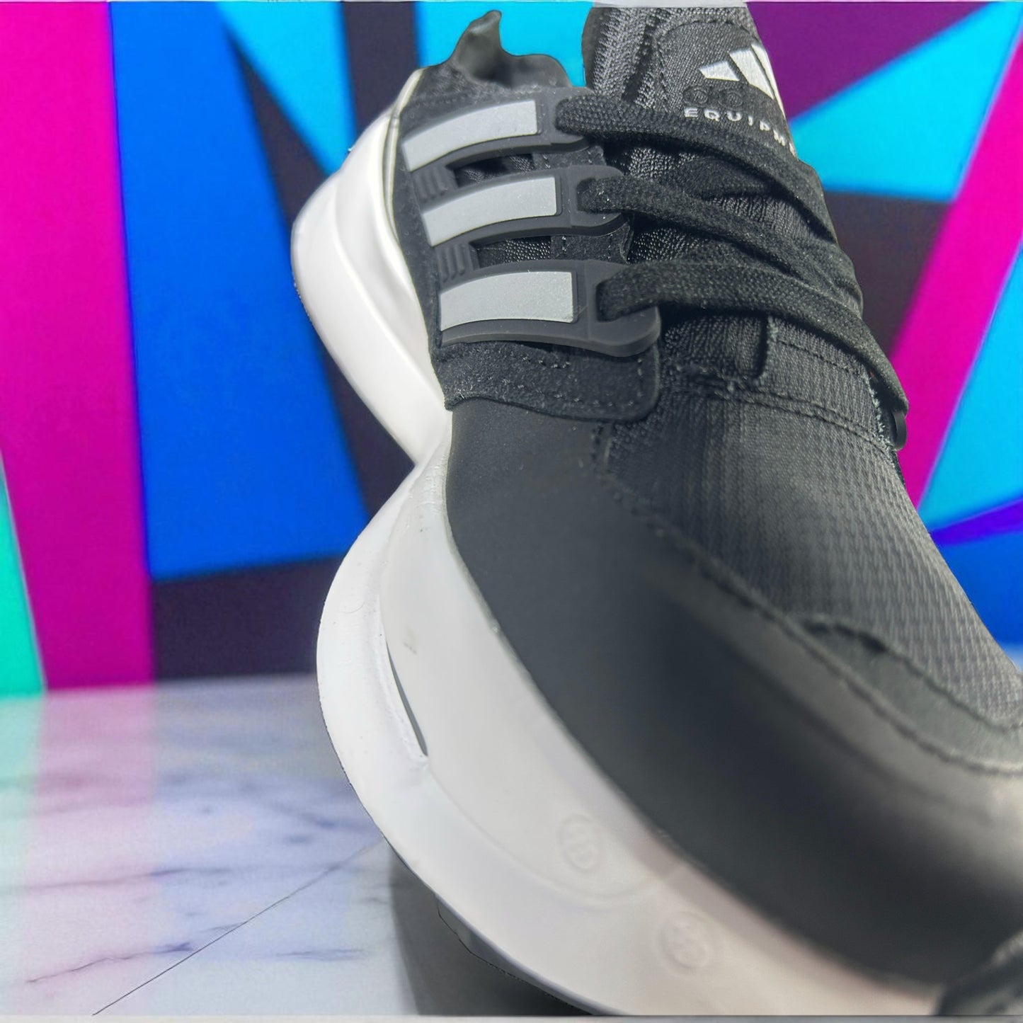 ADIDAS ULTRABOOST5