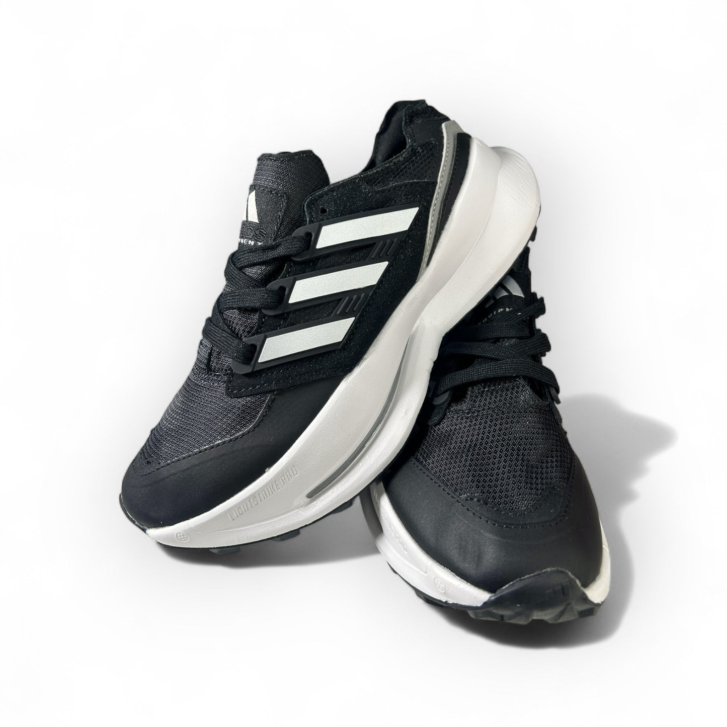 ADIDAS ULTRABOOST5