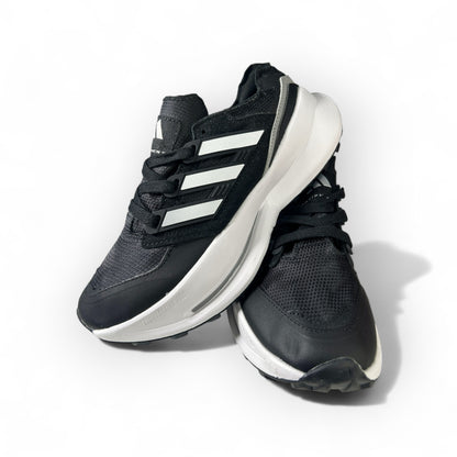 ADIDAS ULTRABOOST5