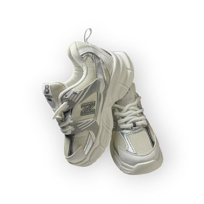 New balance plateada