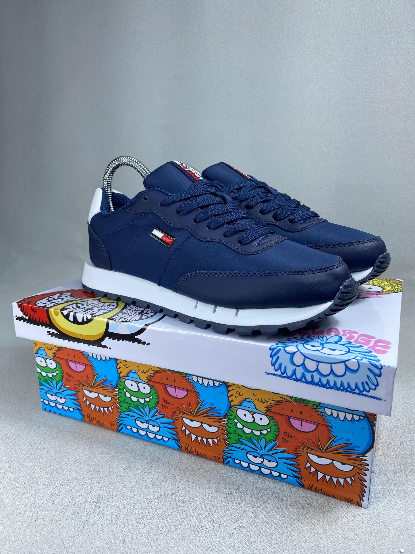 TOMMY HOM AZUL BLANCO