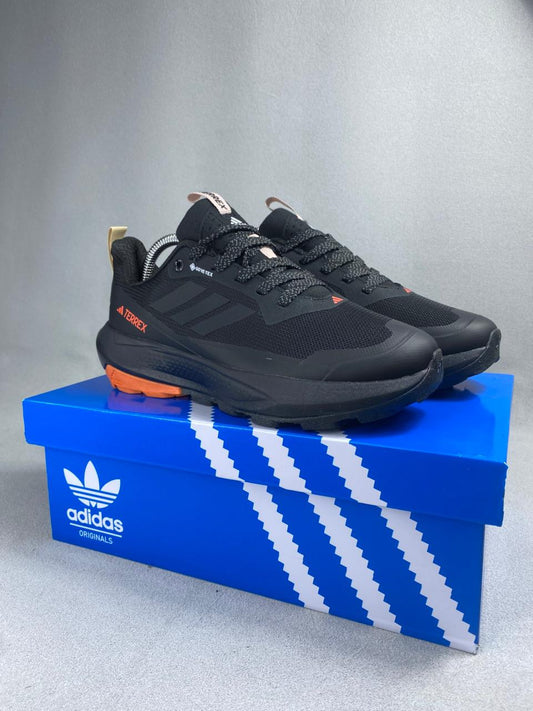 AD TERREX HOM NEGRO NARANJA