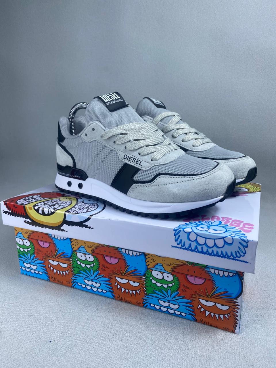 DIESEL TORNILLO HOM GRIS NEGRO