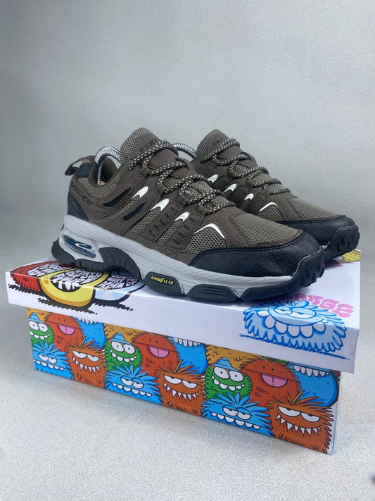 SKECHER AIR ENVOY HOM CAFÉ