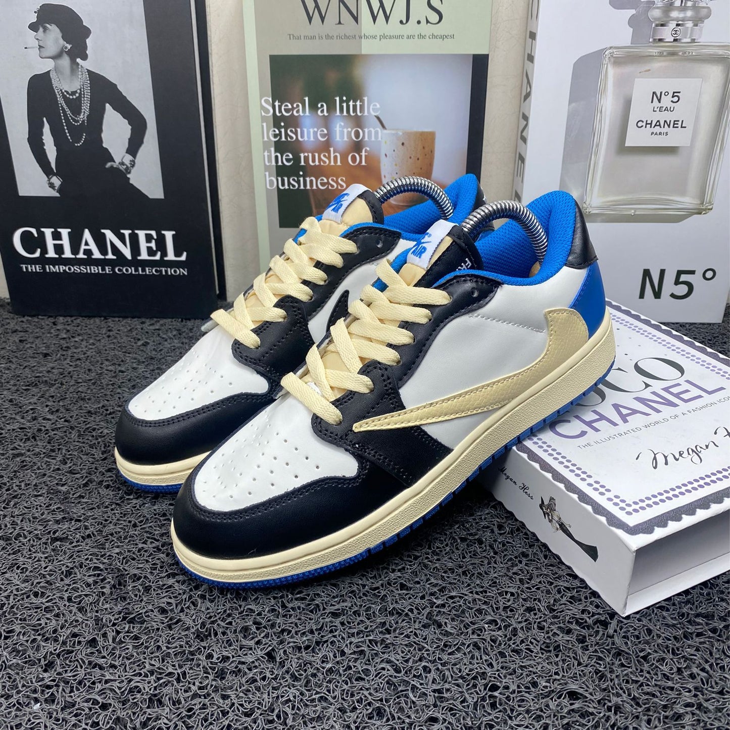 NK SB TRAVIS DAM BEIGE AZ NEGR