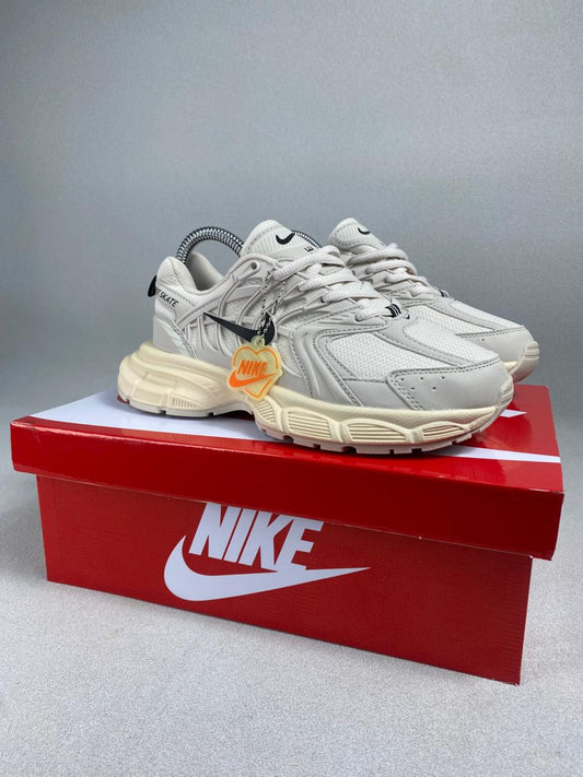 NK SKATE NIÑ@ BEIGE NEGRO