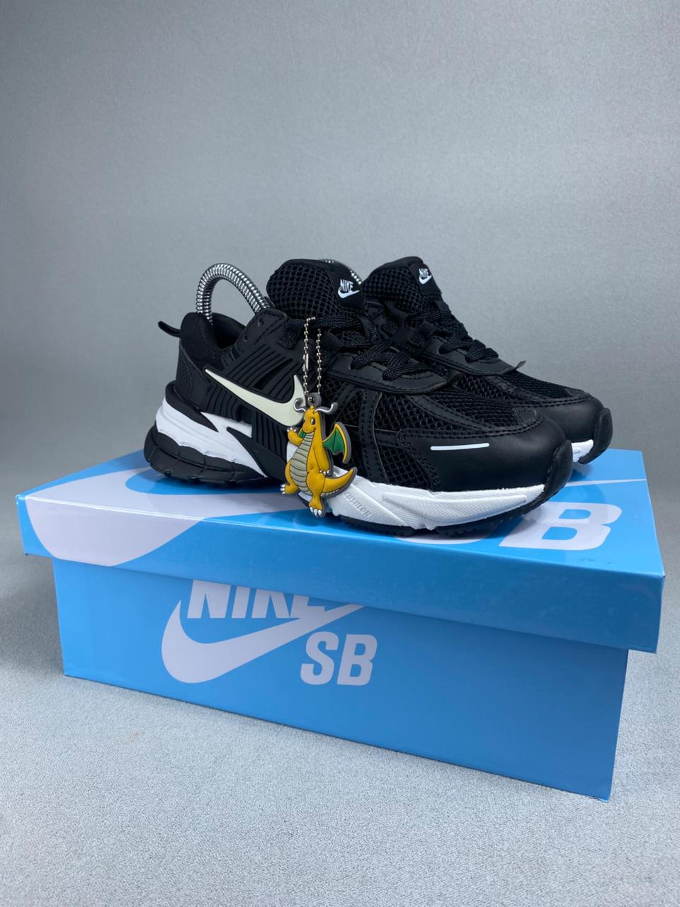 NK V2K NIÑ@ NEGRO BLANCO