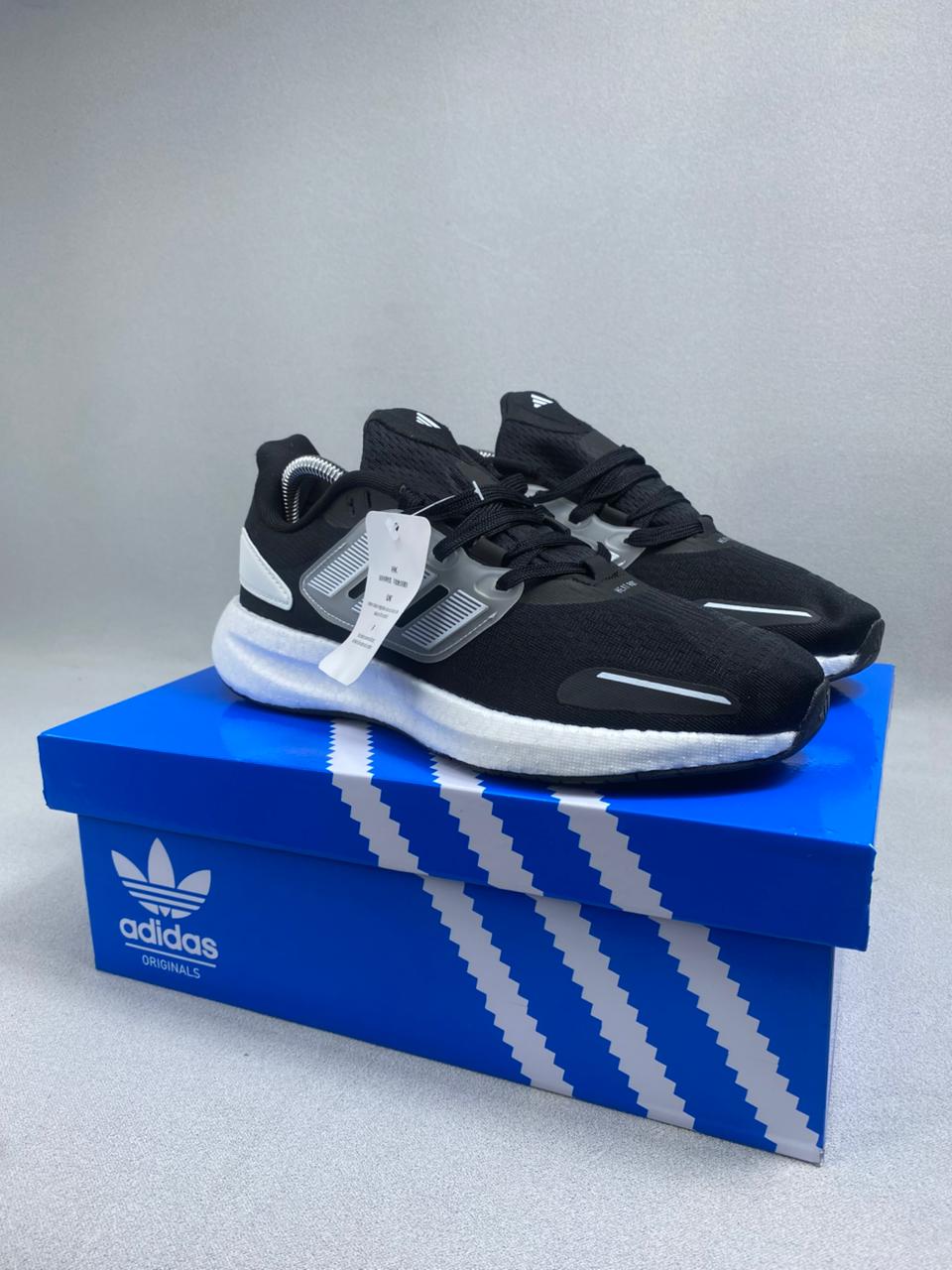 AD PUREBOOST DAM NEGRO BL